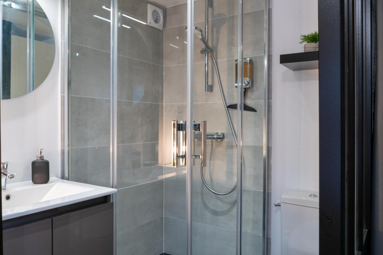 Belle Petite Chambre Privee De 9M2, Avec Sdc Et Wc, Wifi Et Netflix Σαιν-Μπριέκ Εξωτερικό φωτογραφία